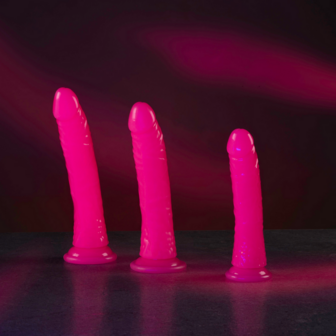 Slanke Realistische Dildo met Zuignap - Glow in the Dark - 8&#039;&#039; / 20 cm